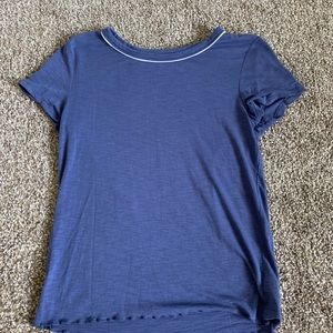 blue t shirt